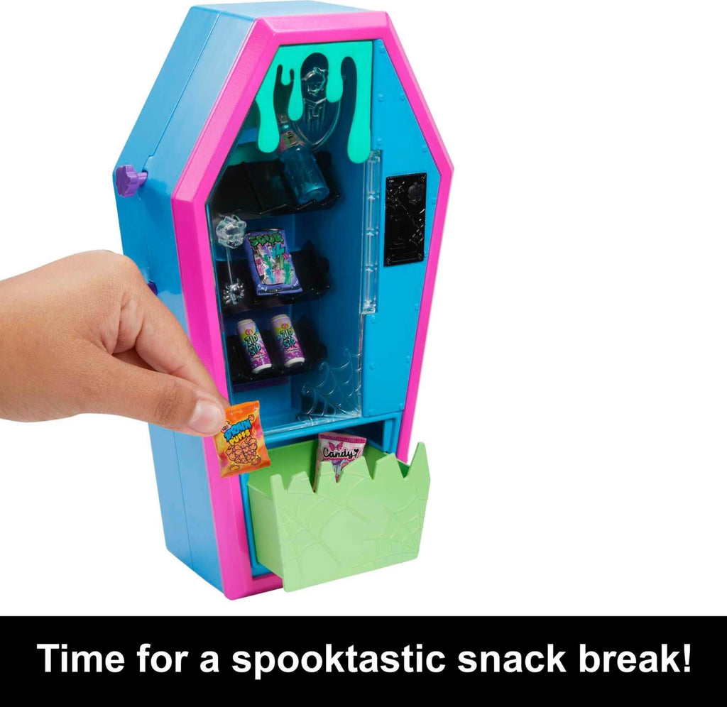 Monster High Playset with Doll House Furniture, 2 Pets & Accessories C150984