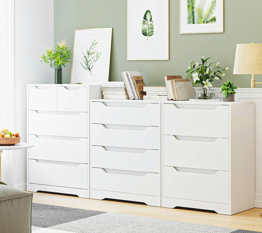 White 3 Drawer Wood Dresser R335